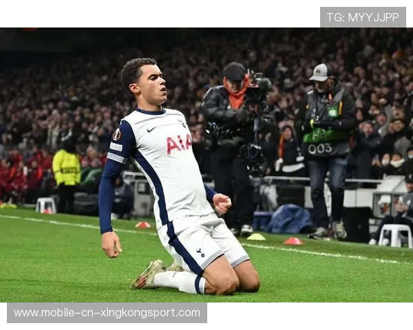 热刺后场直塞制造致命穿透：从防线到锋线的瞬间突袭